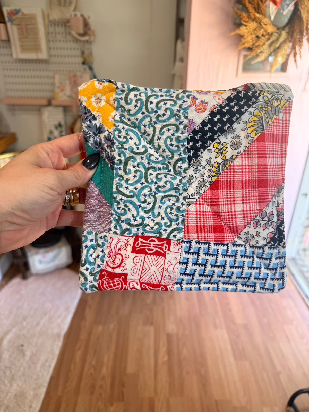 Vintage Quilt Hot Pad/Pot Holder