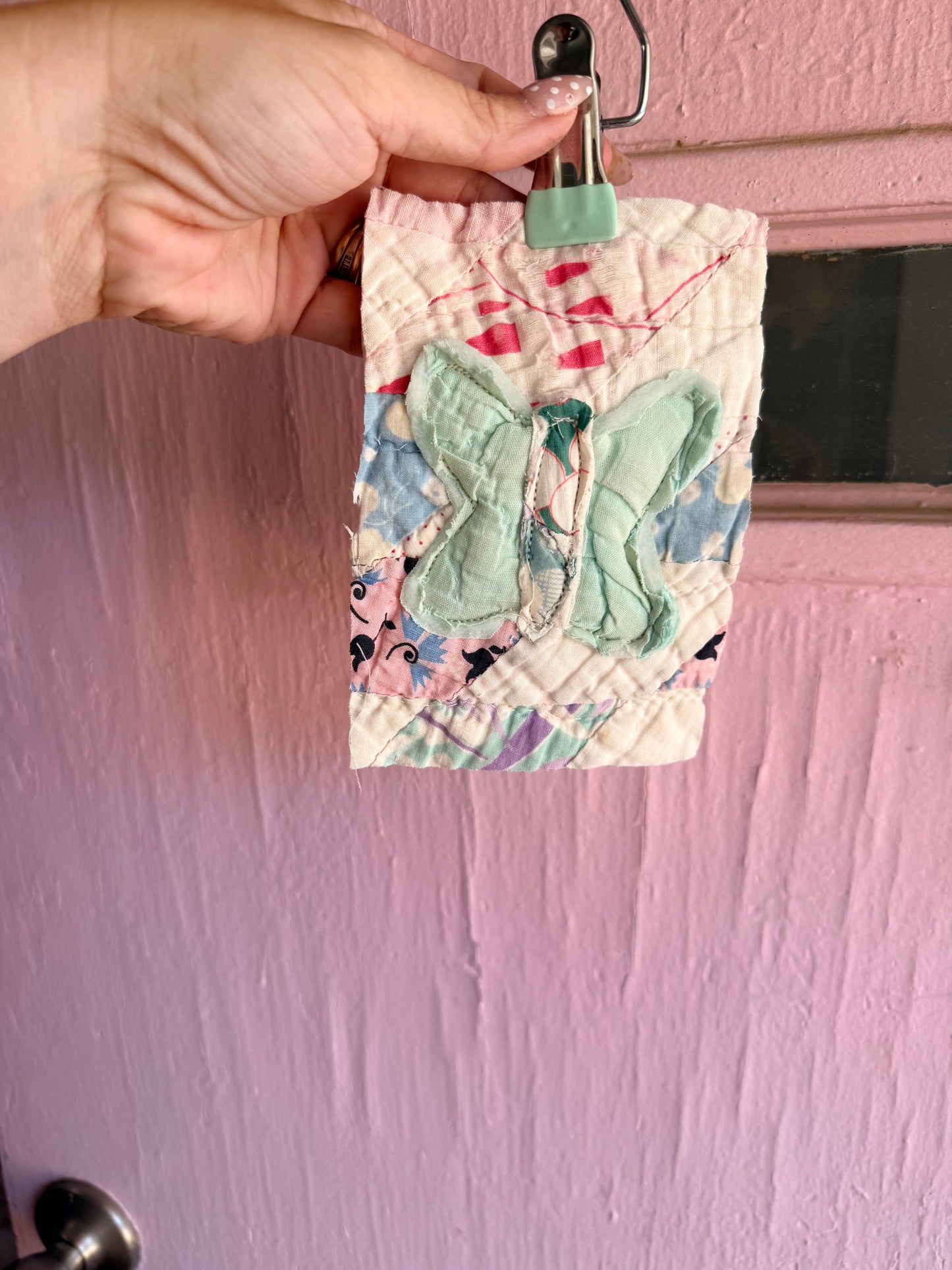 Unframed 4x6 Butterfly Vintage Quilt Piece 1