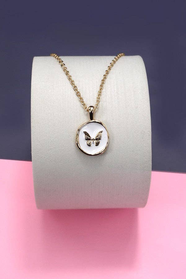 ROUND EPOXY HEART PENDANT NECKLACE | 31N23000