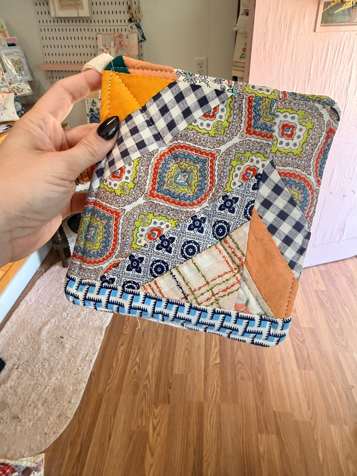 Vintage Quilt Hot Pad/Pot Holder