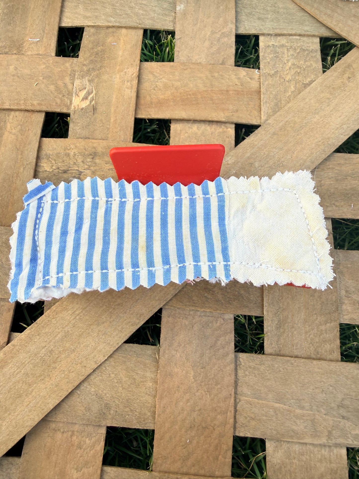 Vintage Quilt Claw Clip 4.3in 2