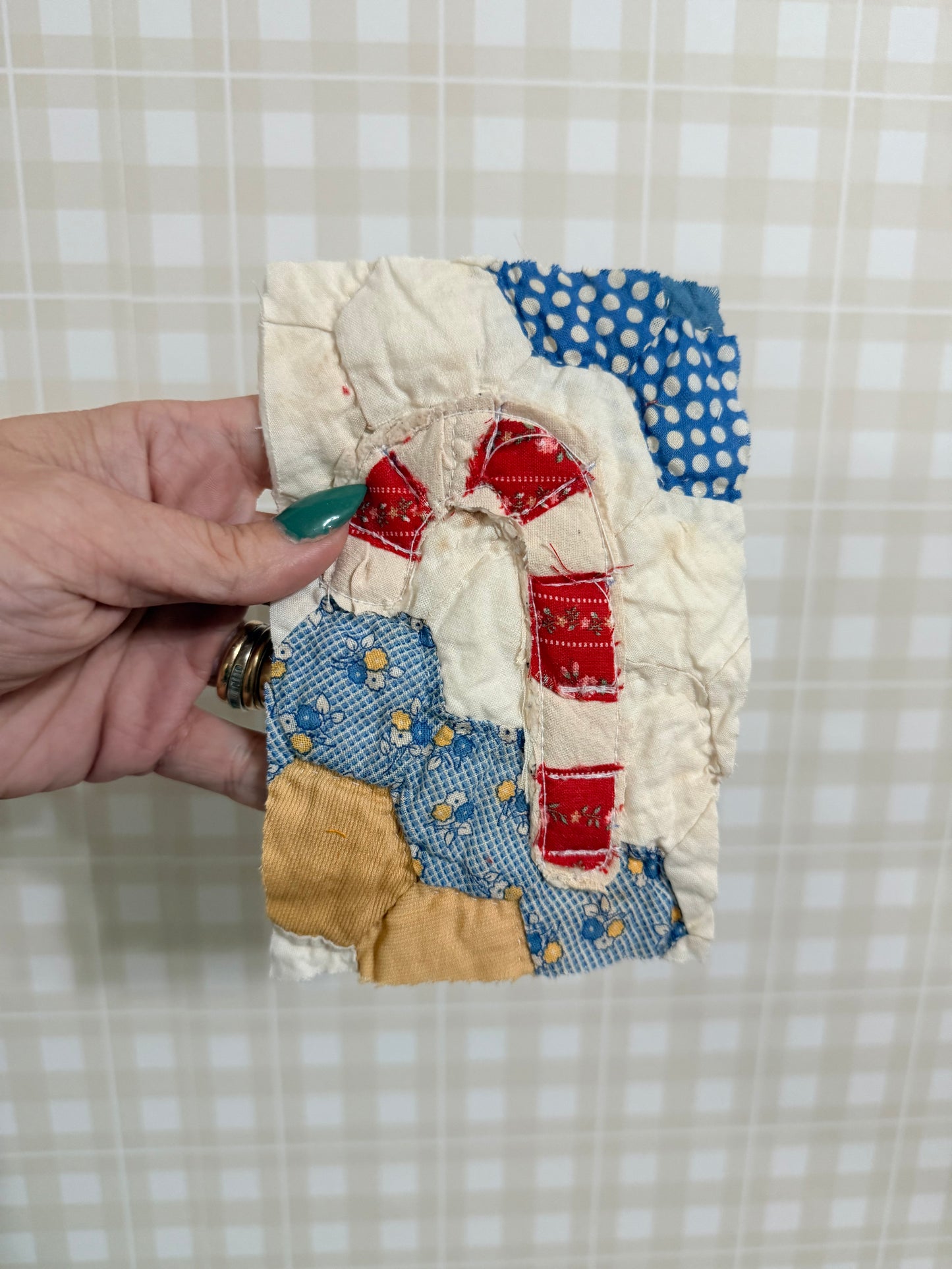 4x6 Unframed Vintage Quilt Candy Cane