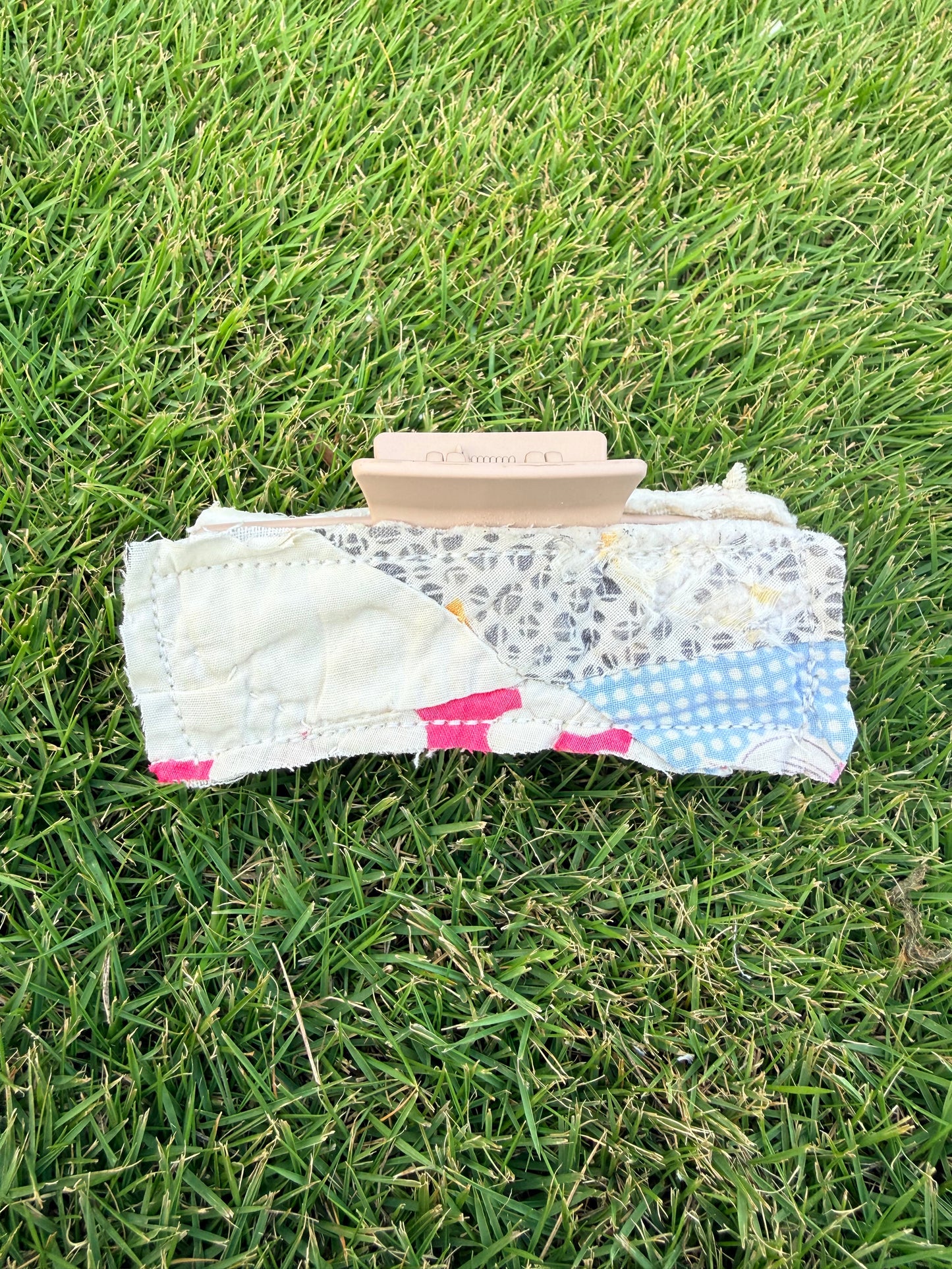 Vintage Quilt Claw Clip 4.3in 4