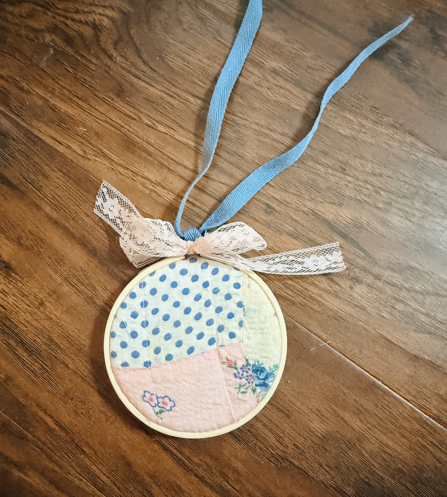 CAR MIRROR CHARM 9