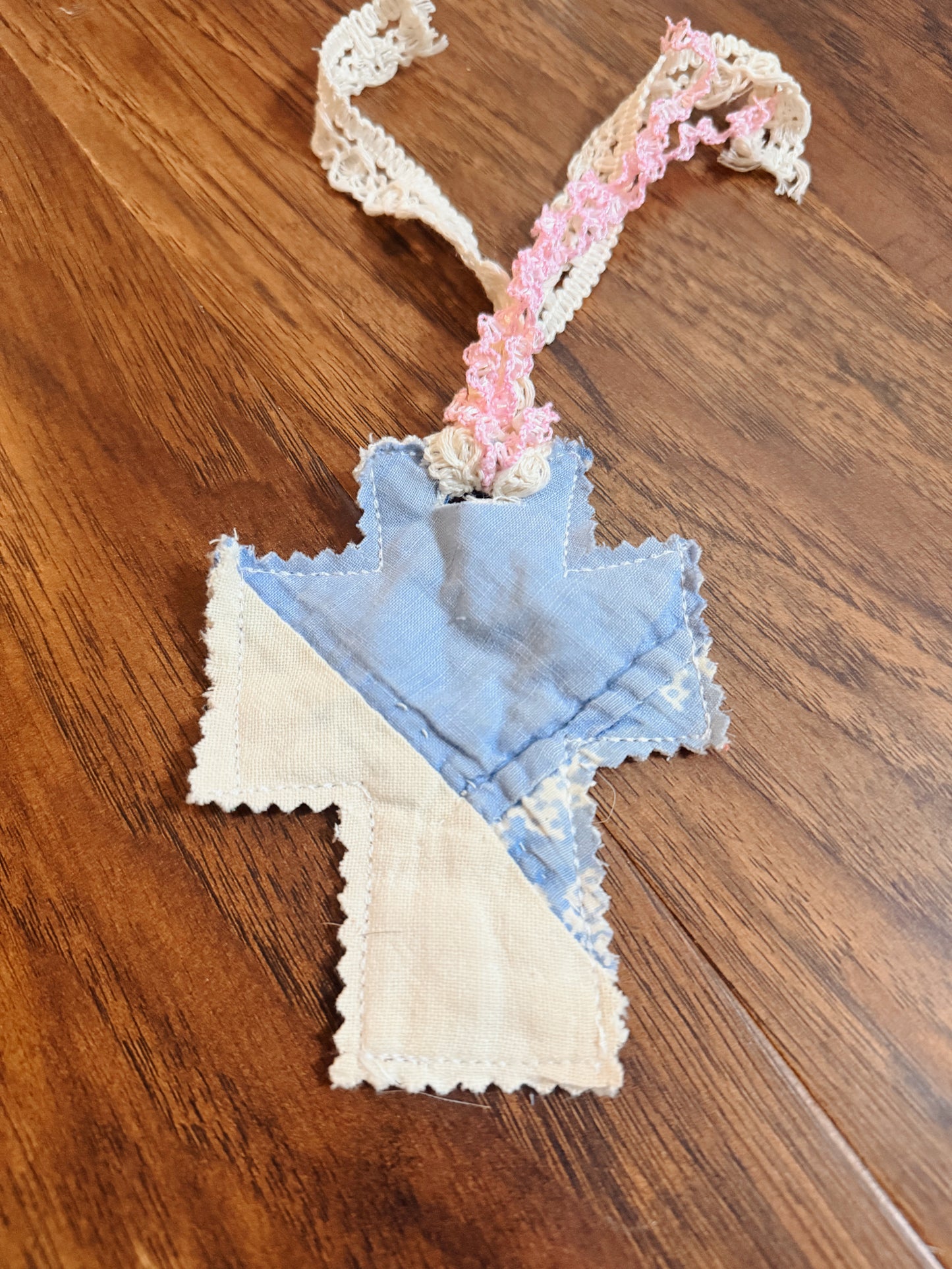 Vintage Quilt Cross Bible Bookmark 30