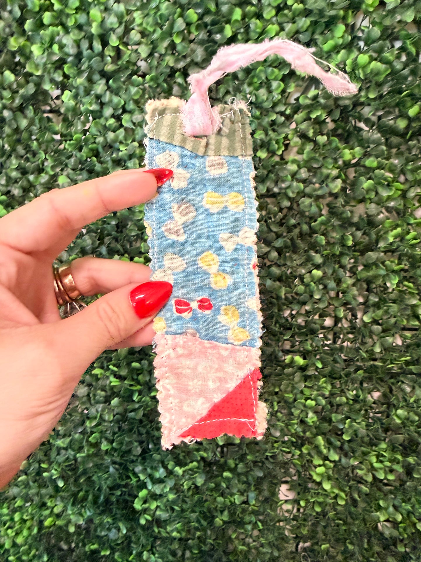 Vintage Quilt Bookmark- 19