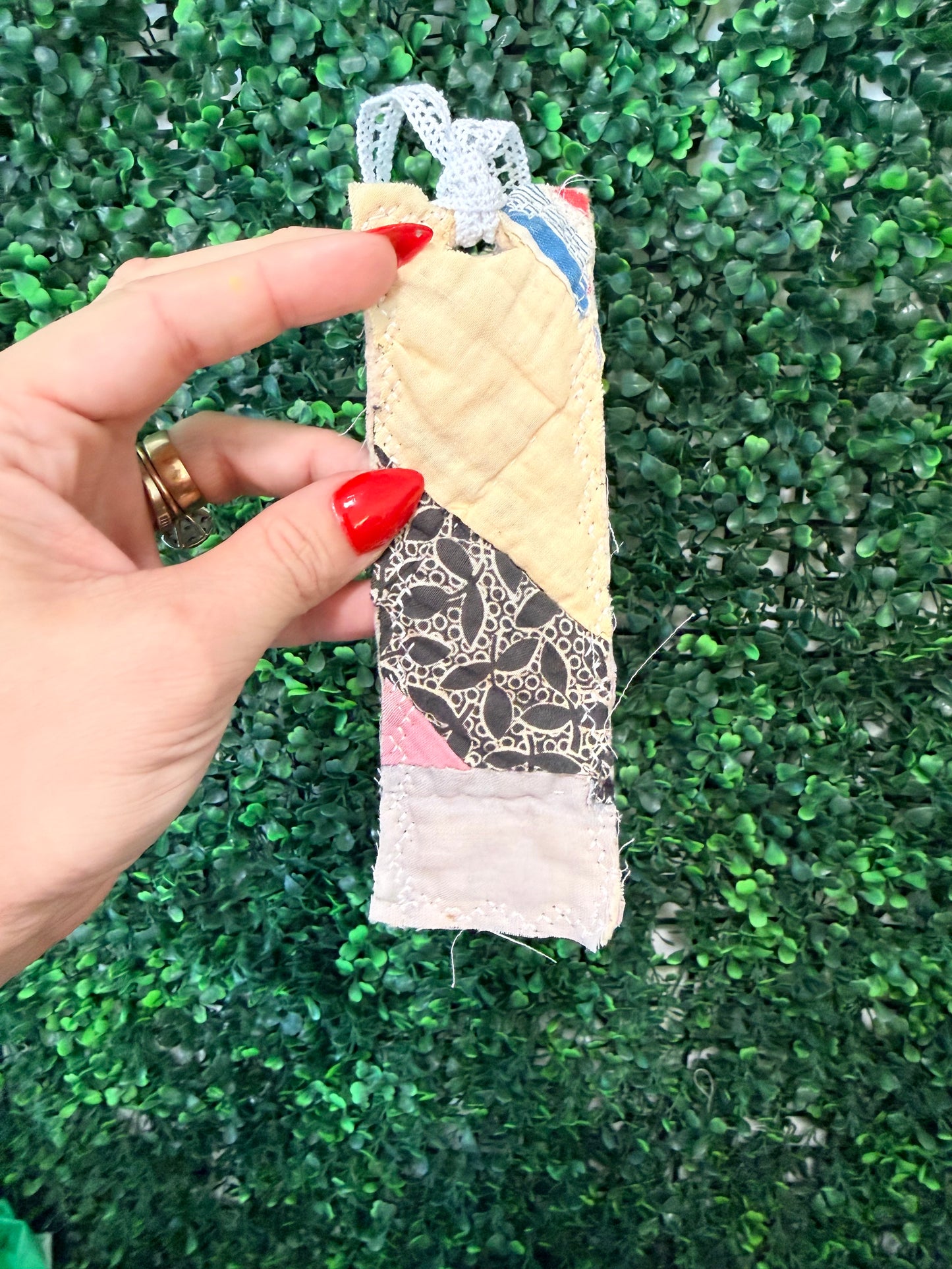Vintage Quilt Bookmark- 10