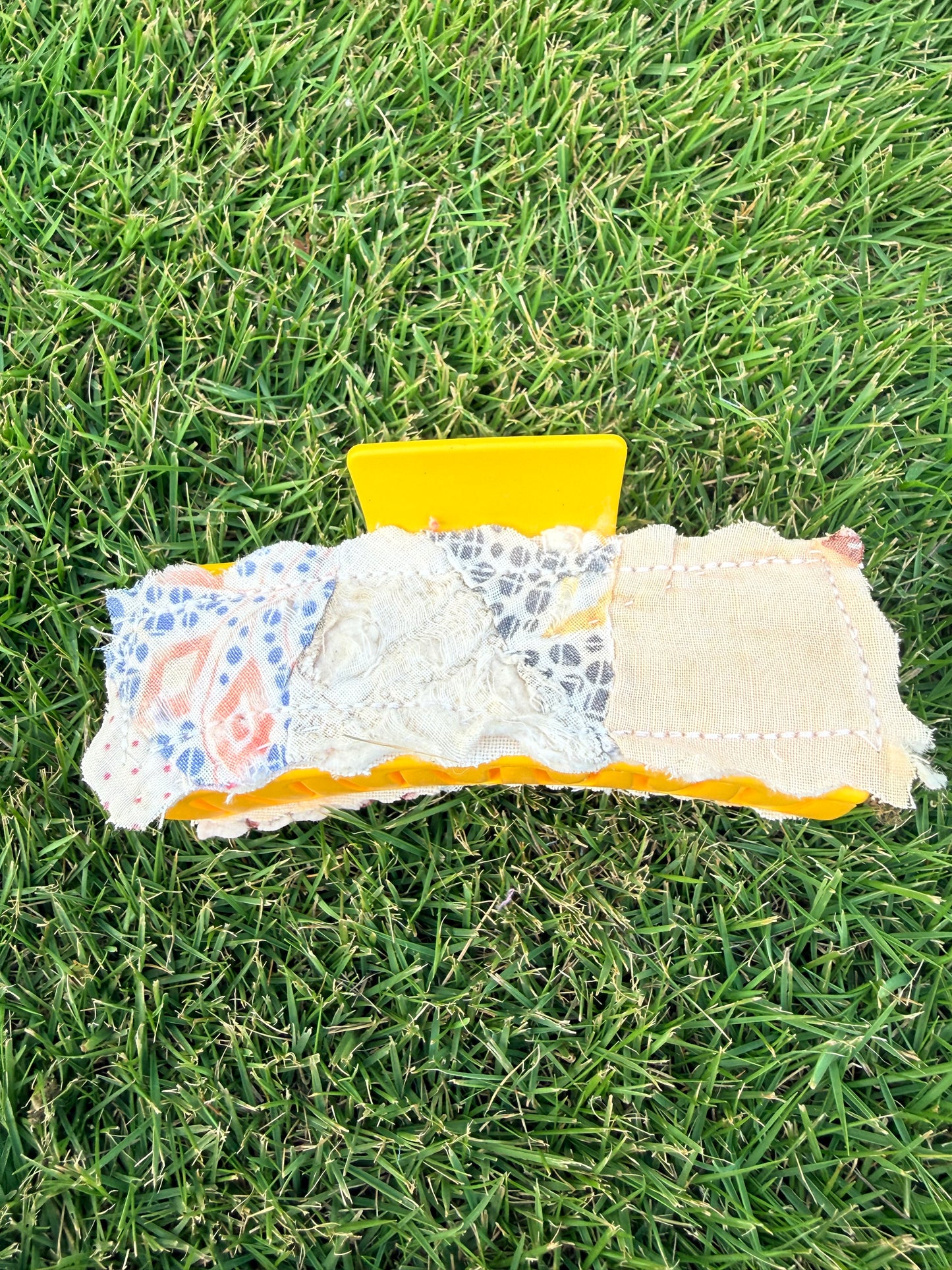 Vintage Quilt Claw Clip 4.3in 15