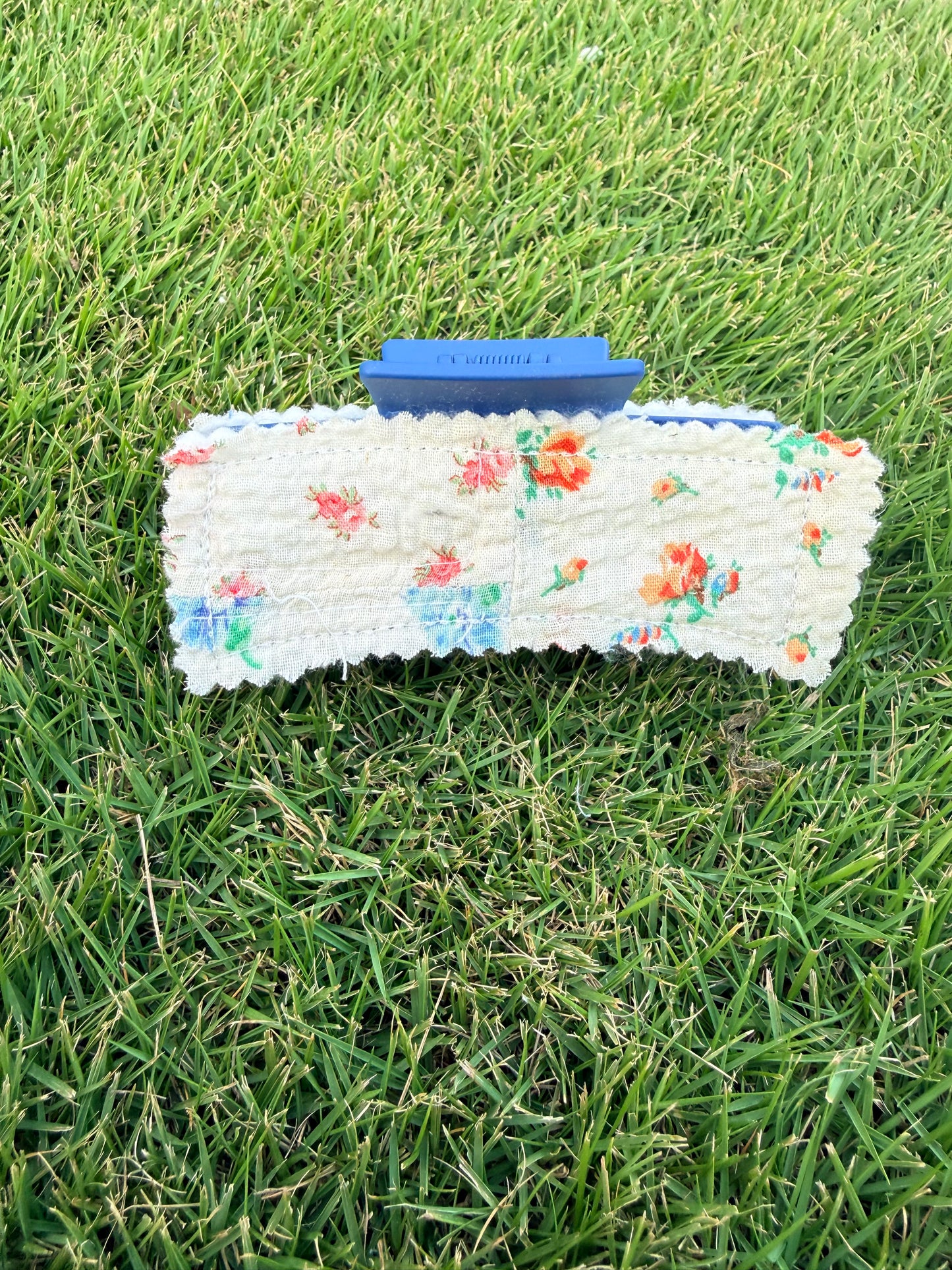 Vintage Quilt Claw Clip 4.3in 7