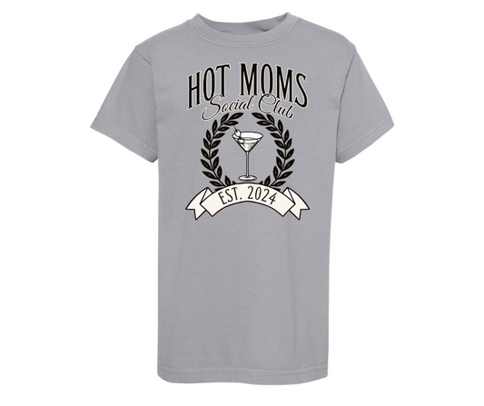 HOT MOMS