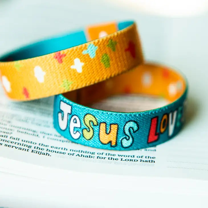 Jesus Loves Me Kid's Size Stretchy Bracelet