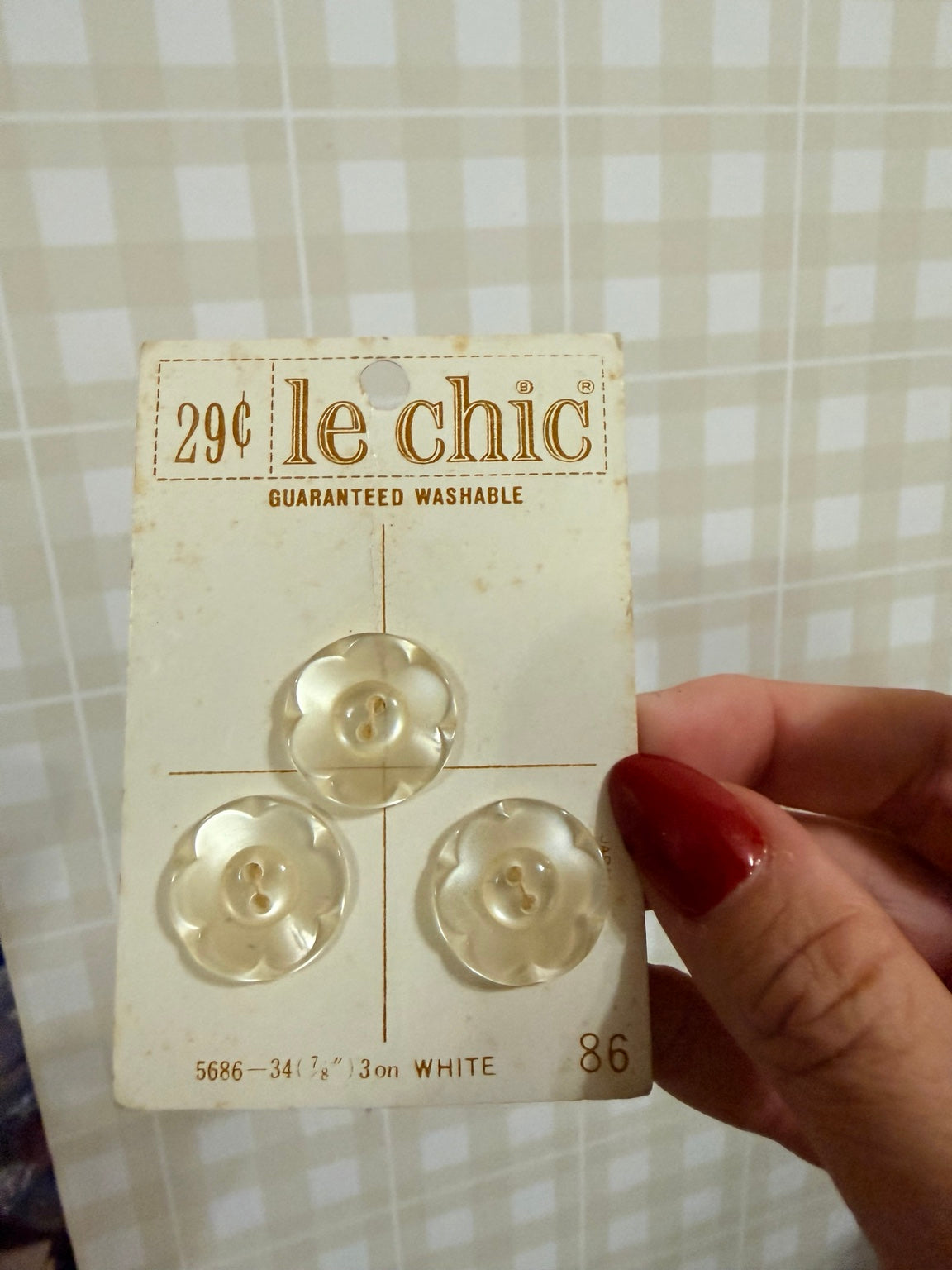 NOS LE Chic Translucent Pearlized Flower Buttons | BT-314