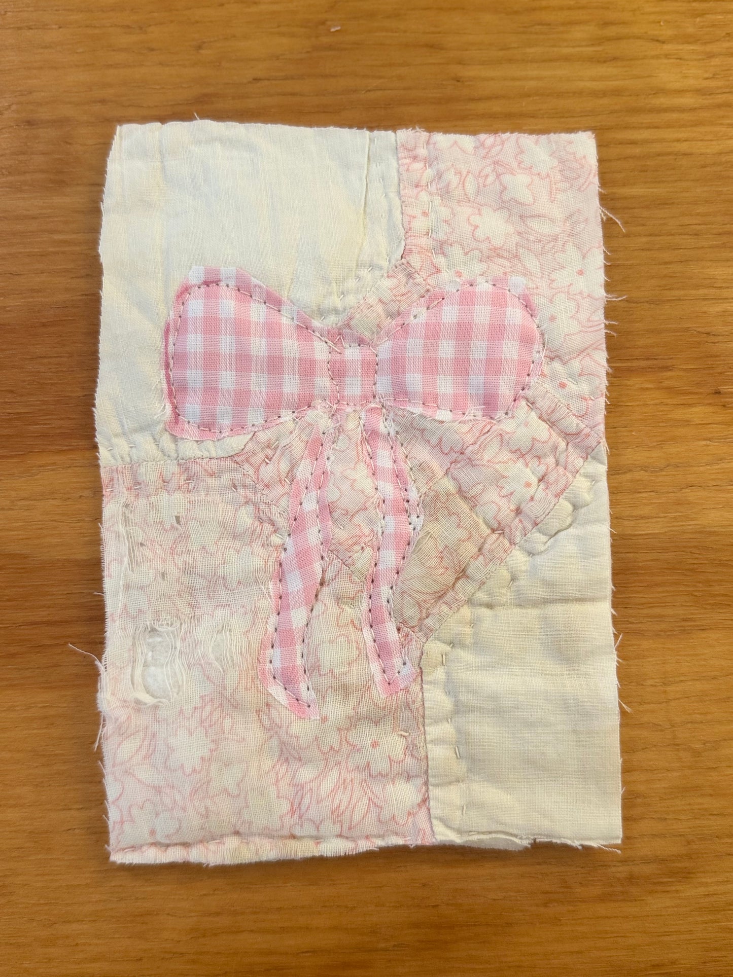 4X6 Unframed Vintage Quilt Bow
