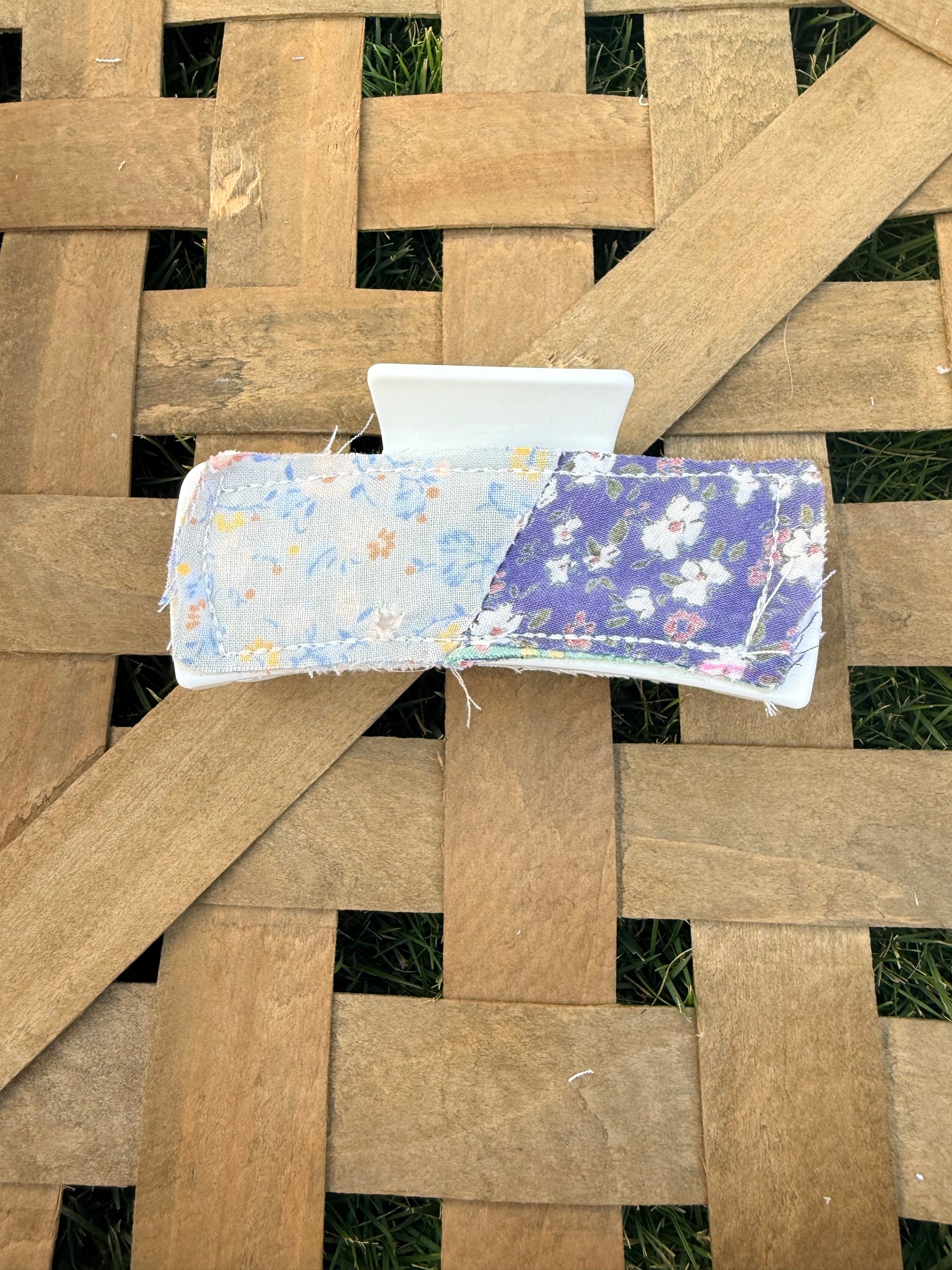 Vintage Quilt Claw Clip 4.3in 1
