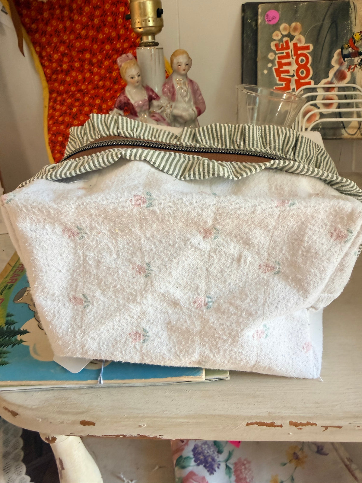 Vintage Linen Boxy Makeup Bag