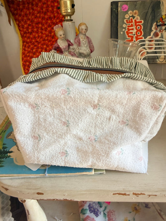 Vintage Linen Boxy Makeup Bag