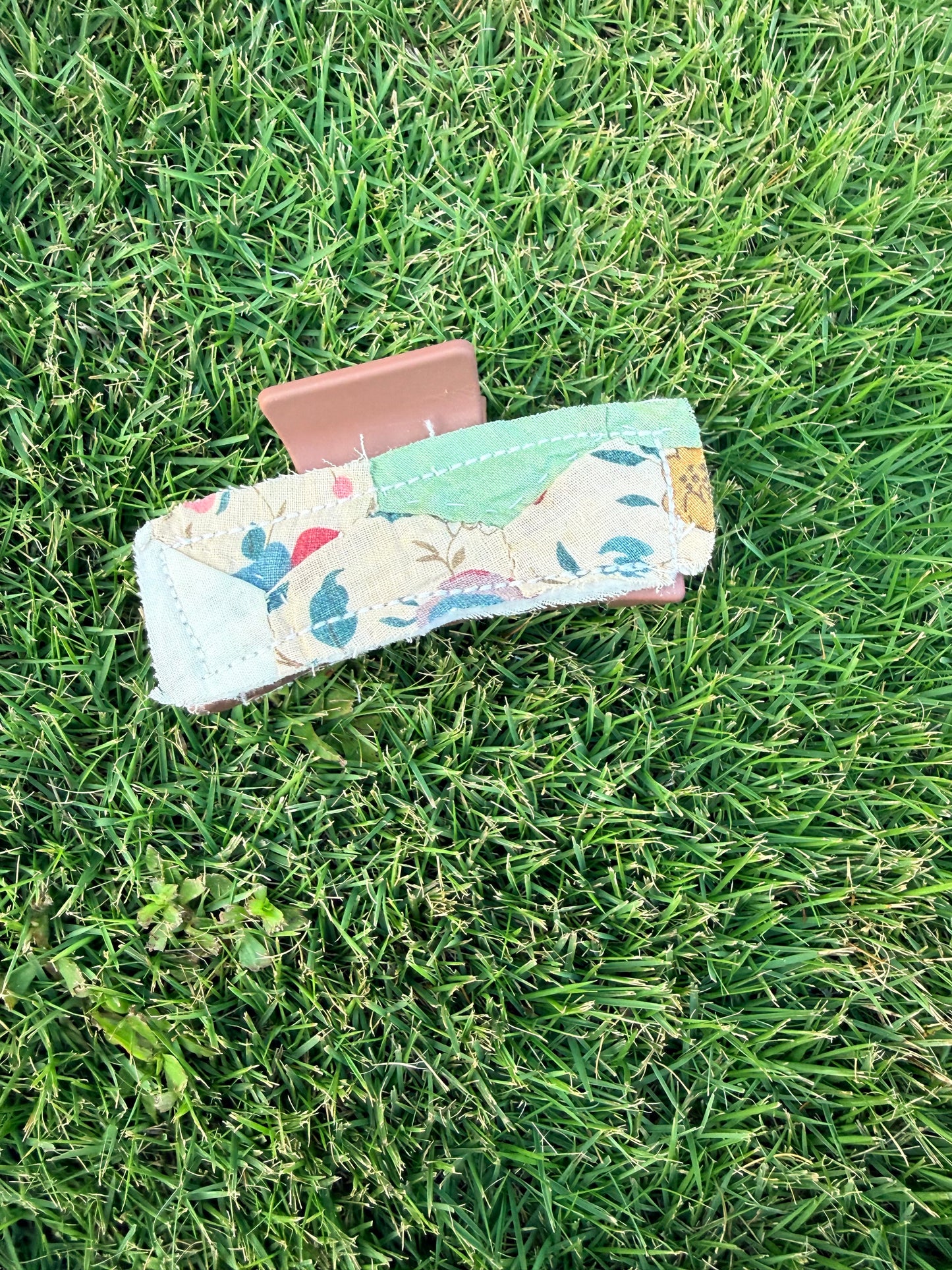 Vintage Quilt Claw Clip 3.5in 48