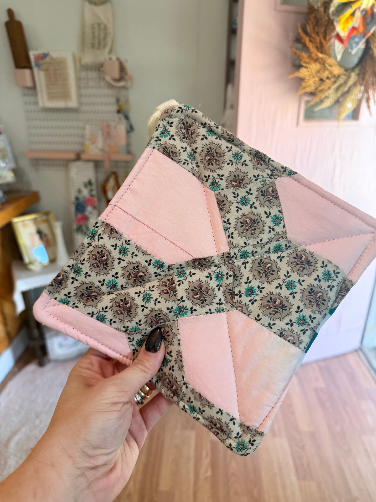 Vintage Quilt Hot Pad/Pot Holder