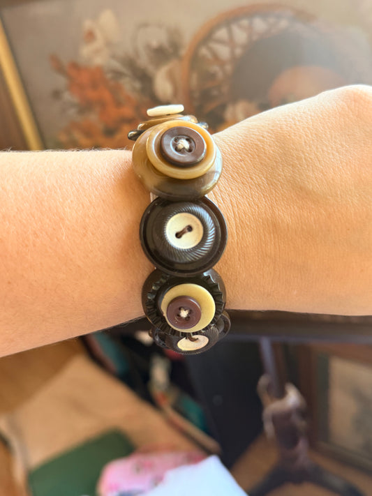 Vintage Button Bracelet-Coffee