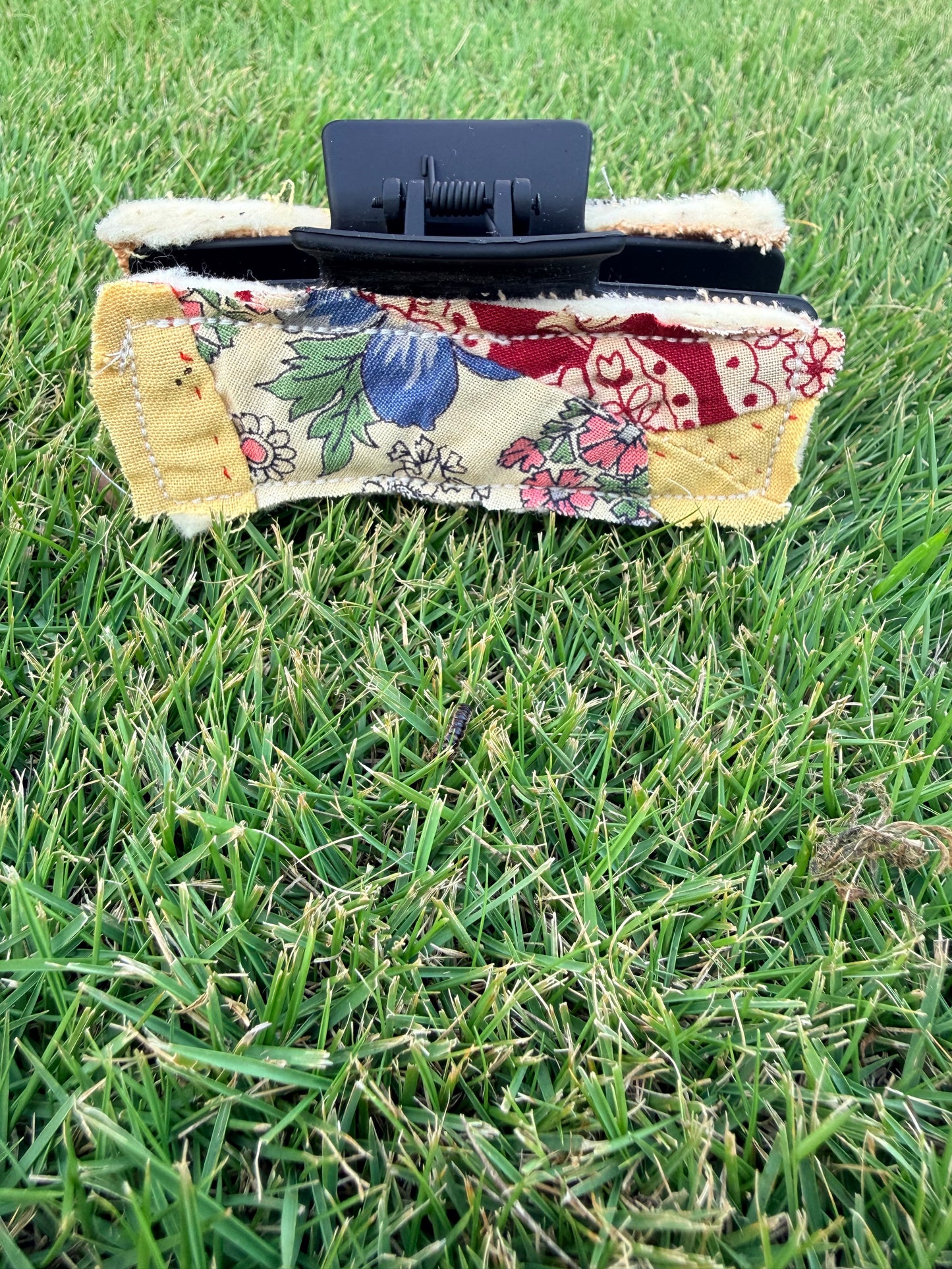 Vintage Quilt Claw Clip 4.3in 12