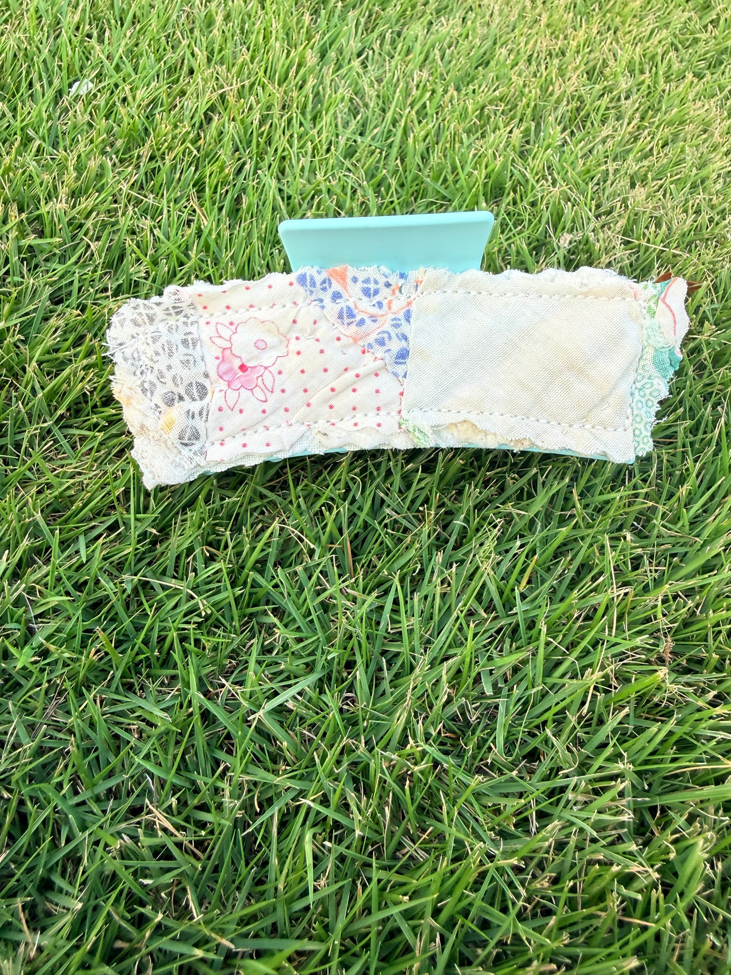 Vintage Quilt Claw Clip 4.3in 14