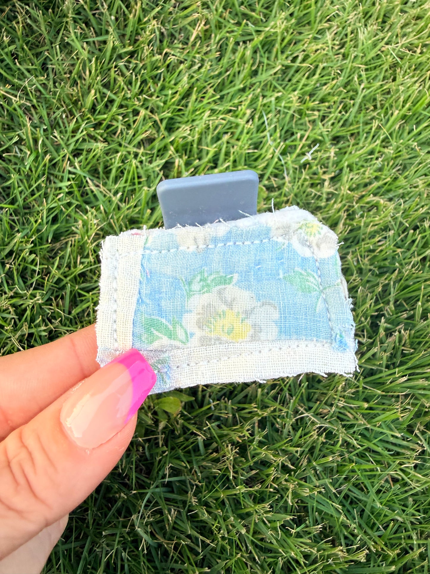 Vintage Quilt Claw Clip 2in 25