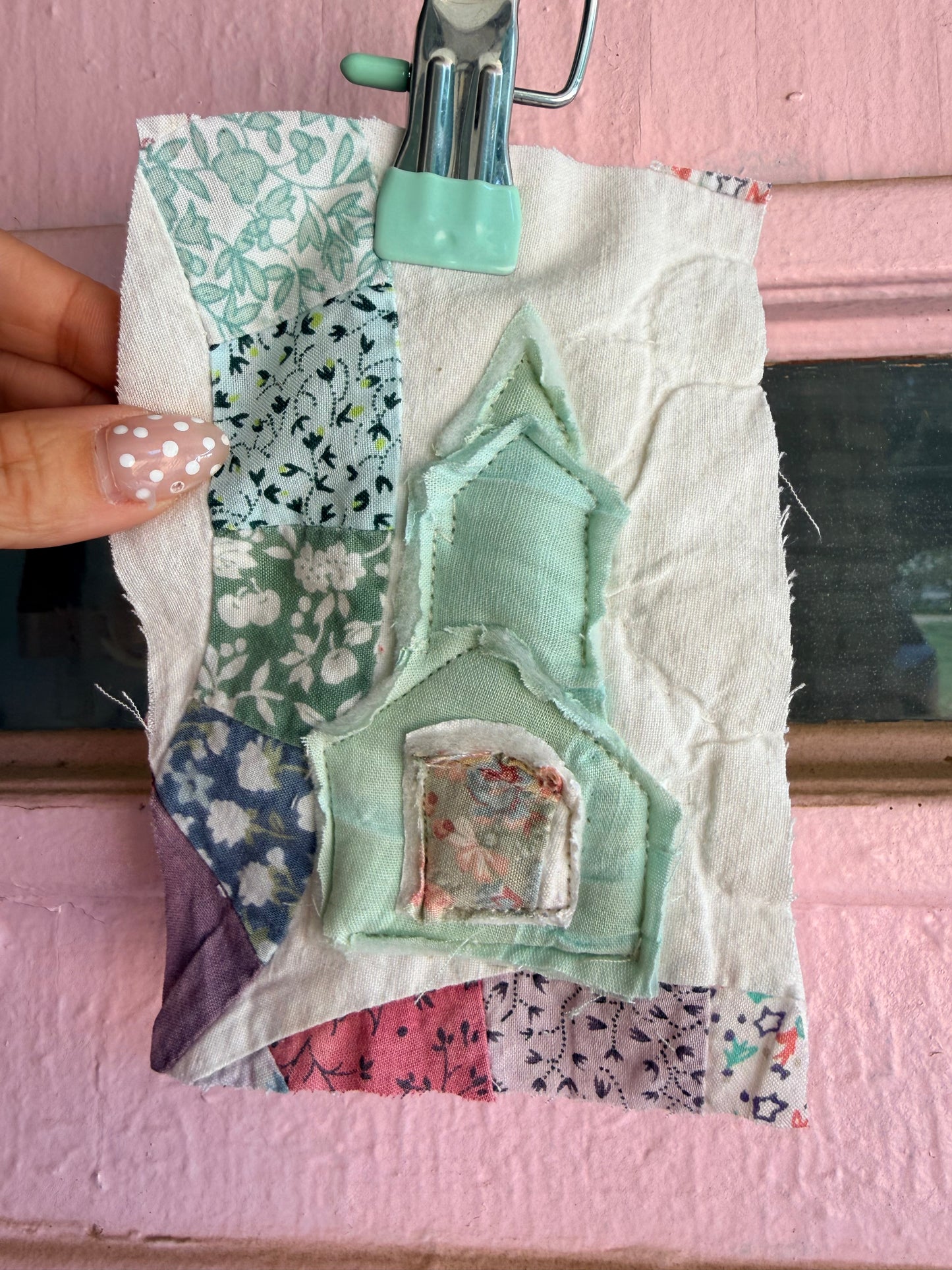 Unframed 4x6 Church Vintage Quilt Piece 8