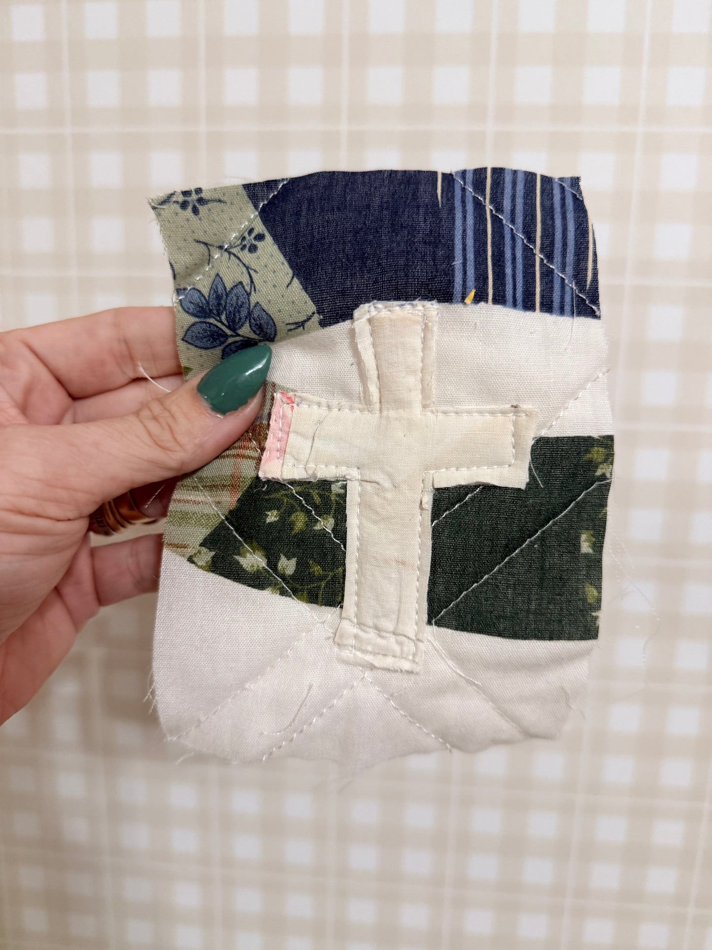 4x6 Unframed Vintage Quilt Cross
