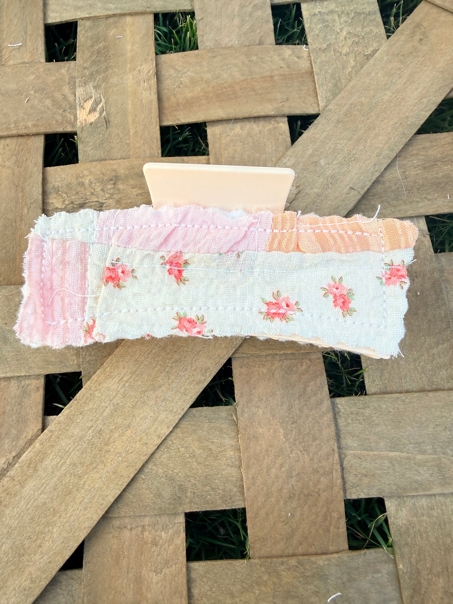 Vintage Quilt Claw Clip 4.3in 3