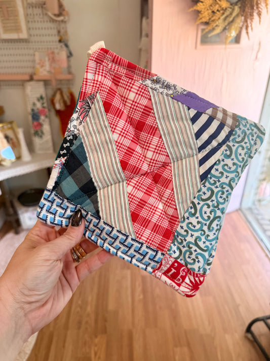 Vintage Quilt Hot Pad/Pot Holder