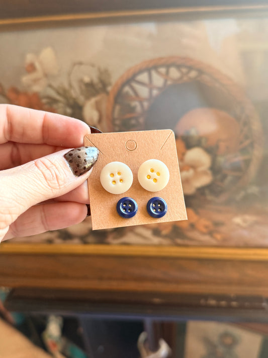Vintage Button Earring Duo- Blue Willow