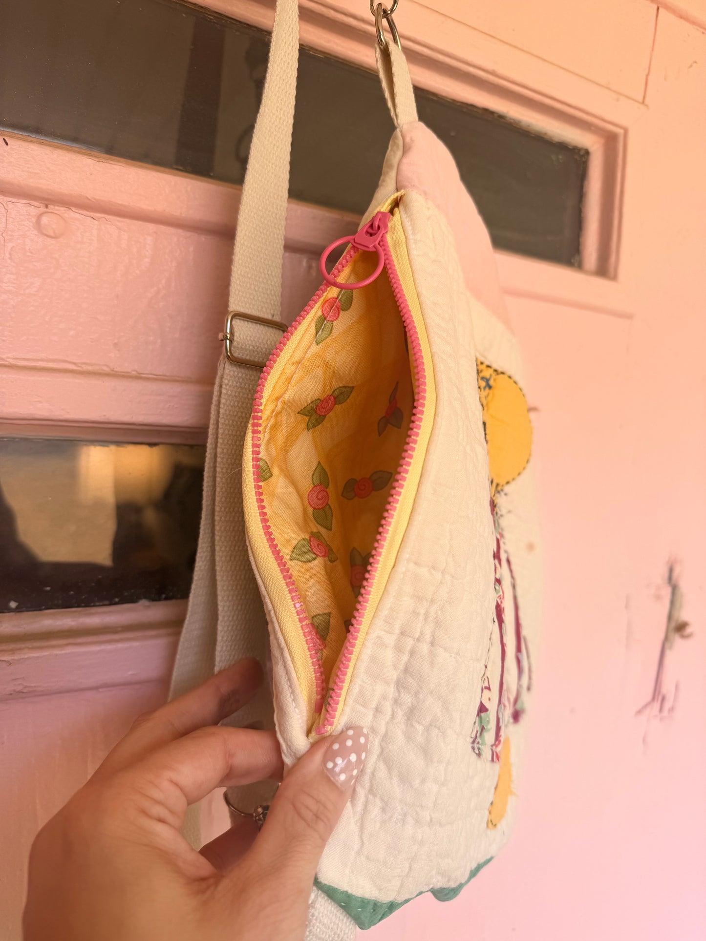 Sunbonnet Sue Crossbody