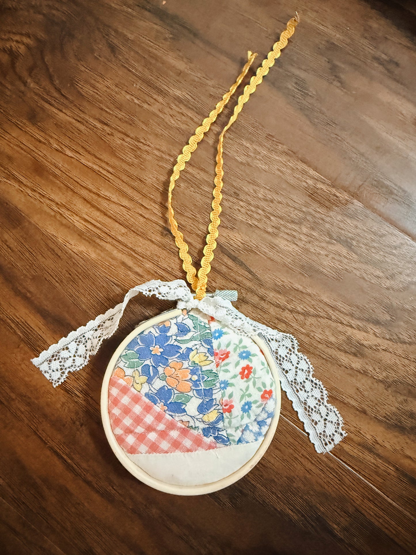 CAR MIRROR CHARM 2
