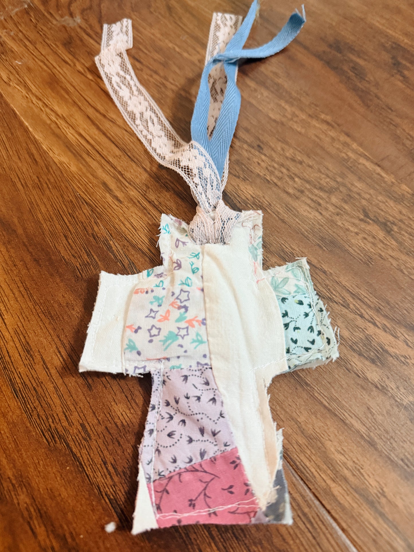 Vintage Quilt Cross Bible Bookmark (27)
