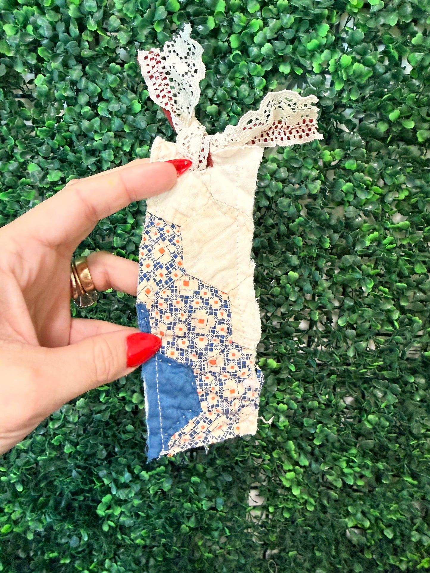 Vintage Quilt Bookmark- 18