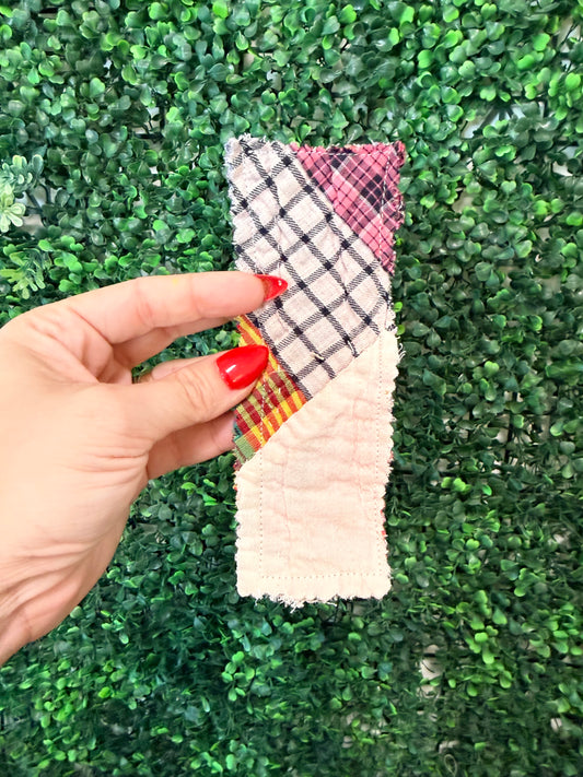 Vintage Quilt Bookmark- 16